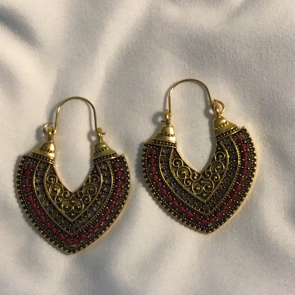 Elegant Gold and Red Filigree Earrings